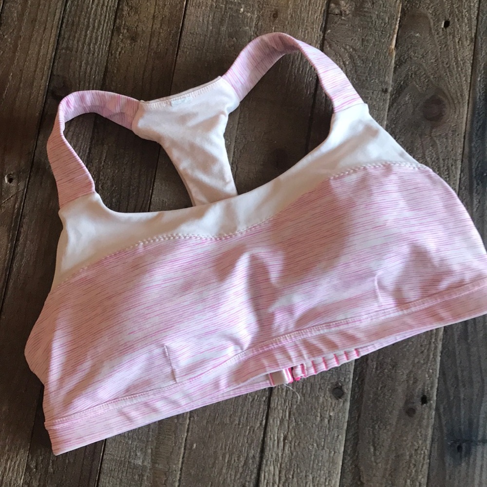 Lululemon sports bra size 8